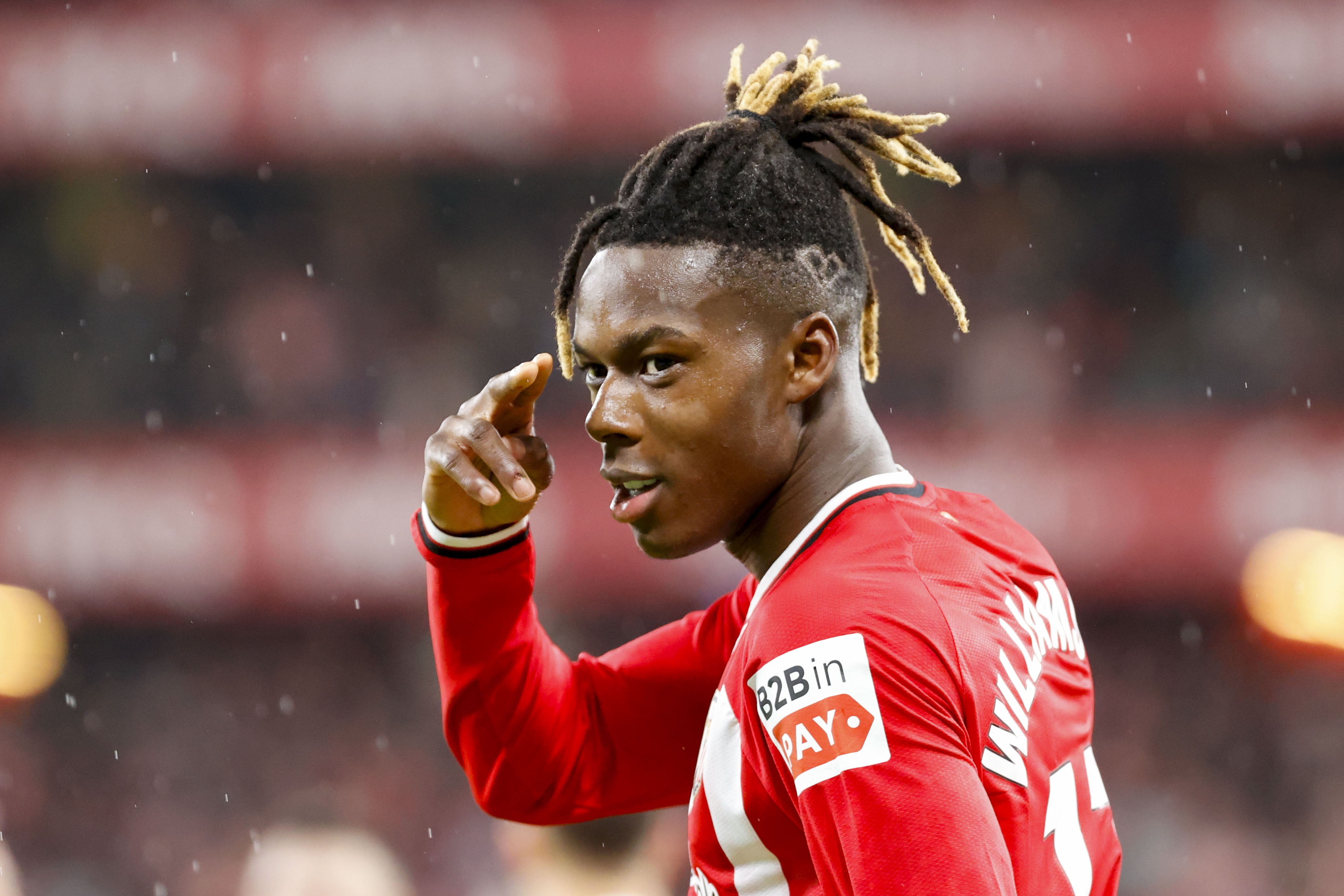 星空体育app下载-西班牙队员在比赛场上展现出了出色表现