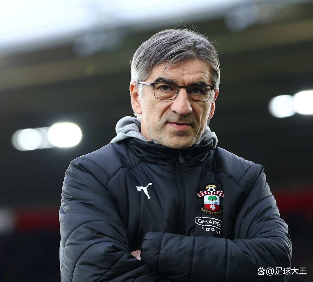 星空体育app下载地址-南安普顿客场逼平，表现稳定