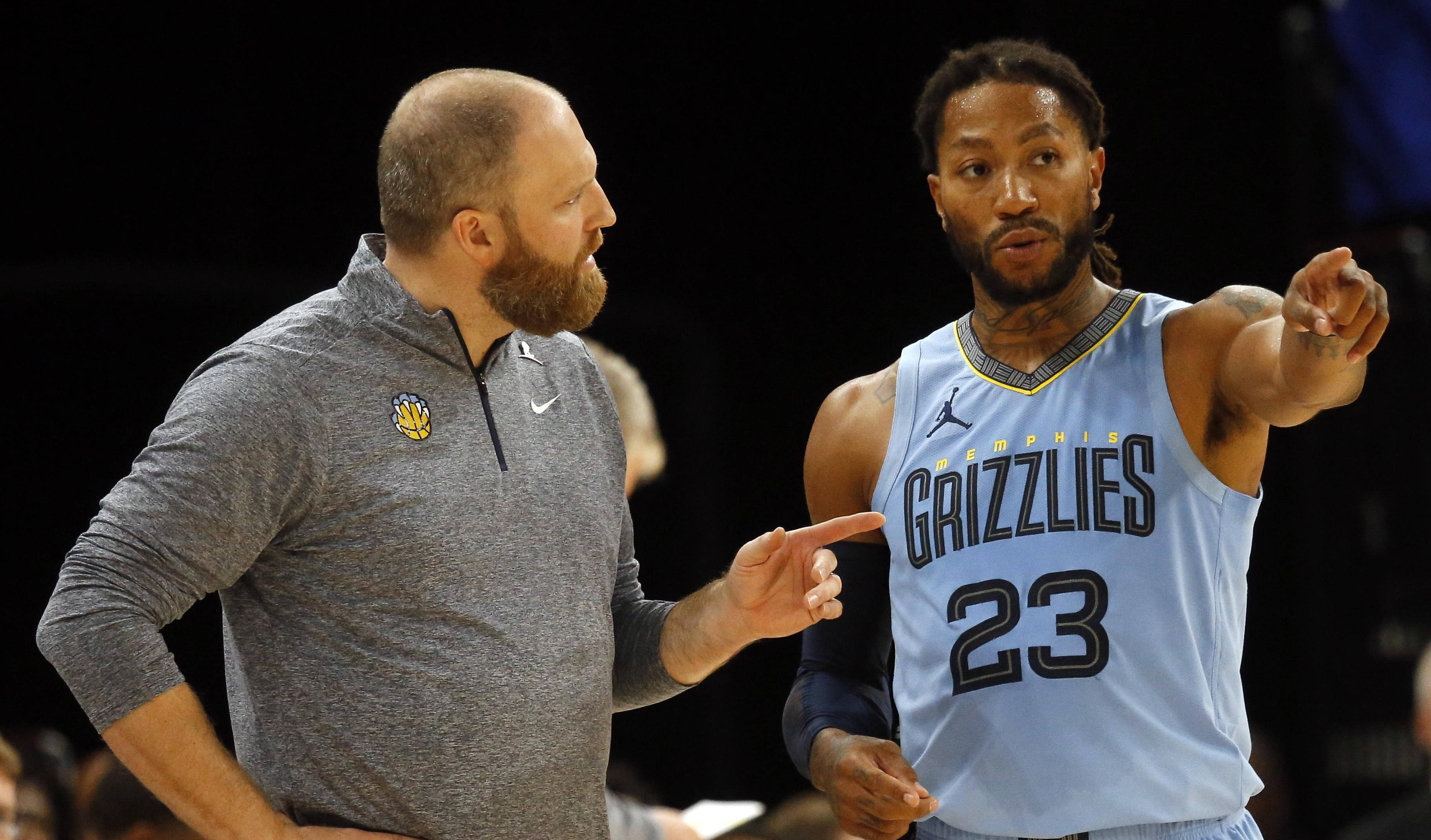 关于灰熊主帅宣布离队，球迷呼吁管理层尽快找到新帅的信息