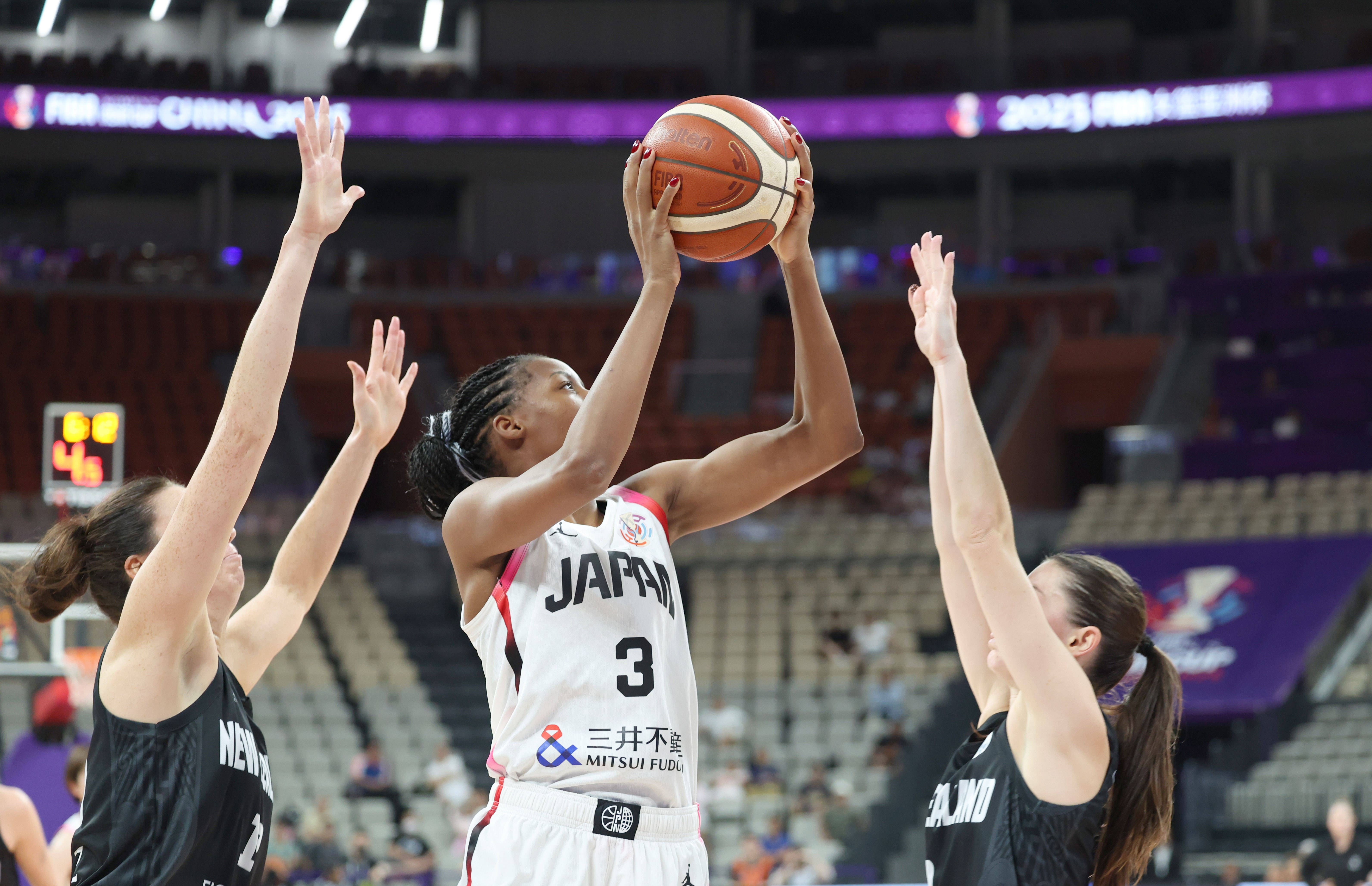 星空体育娱乐-日本队在亚洲杯赛中晋级16强