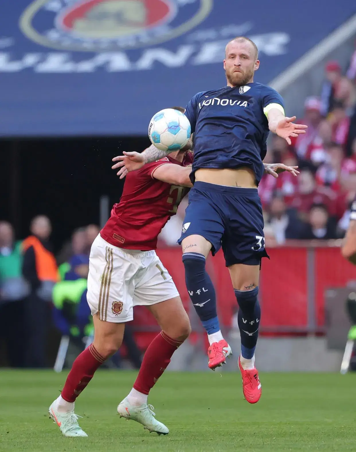 星空体育投注-拜仁客场2-1爆冷输给马德里，晋级悬念重重的简单介绍