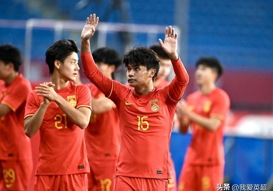 星空体育活动-球队备战关键战役，全员集结备战