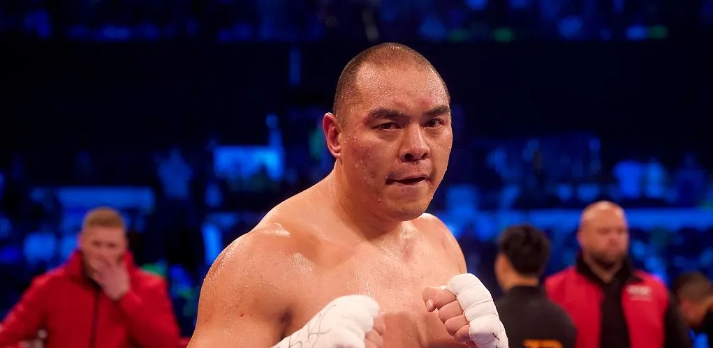 阿尔巴尼亚拳击选手雄心壮志，气吞华山