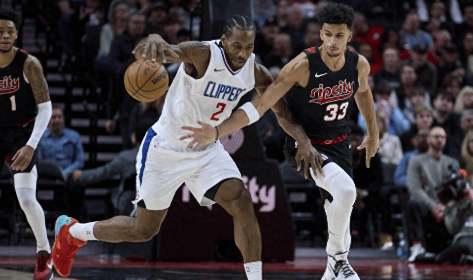 星空体育馆-包含猛龙大胜开拓者，伦纳德24+10的词条