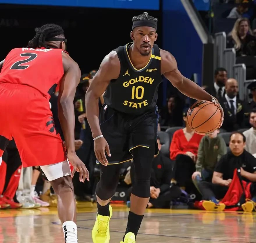 星空体育app-尼克斯大胜热火，巴特勒伤退