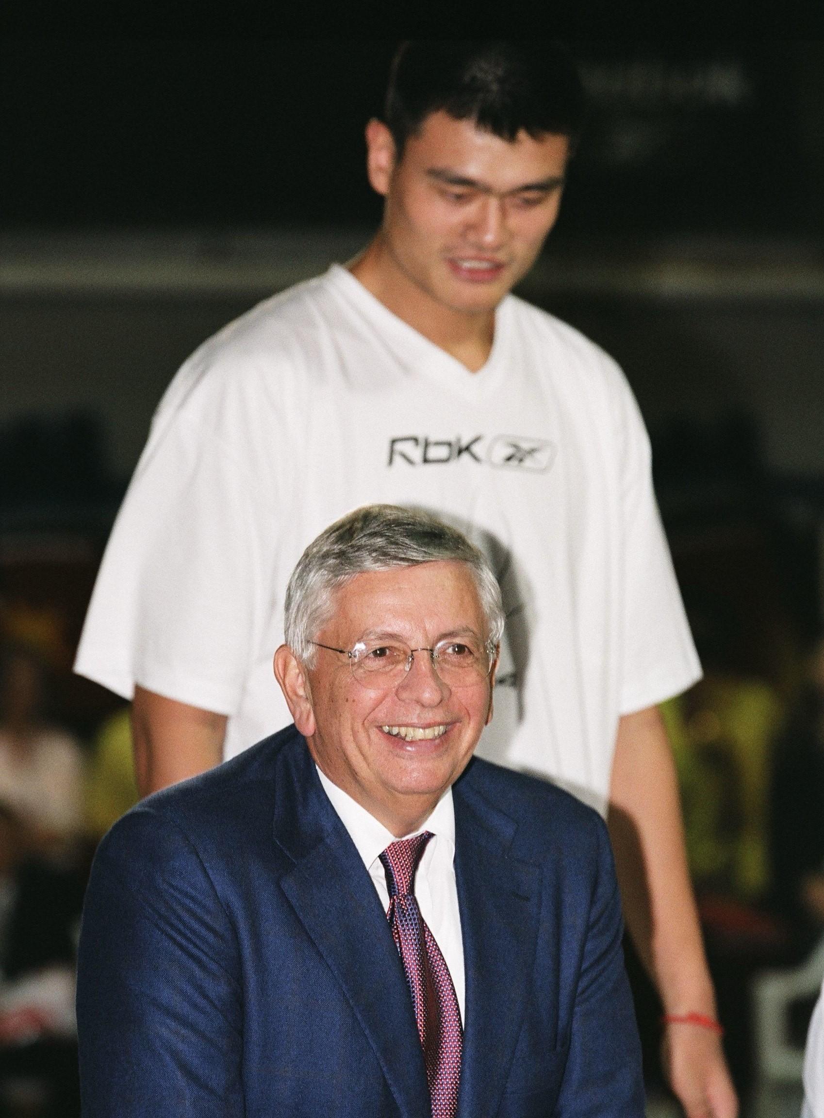 星空体育教练-人巨星表现抢眼，领先优势明显