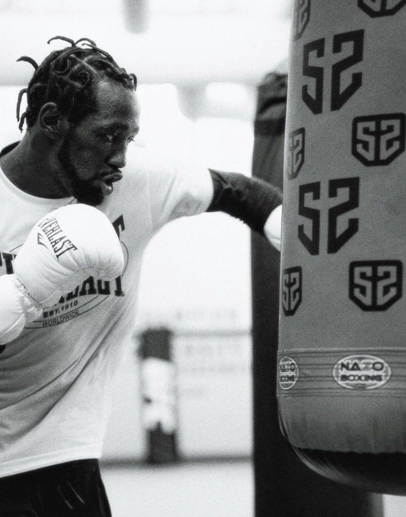 星空体育网页版登录入口-葡萄牙拳击选手勇夺冠军，展现魅力