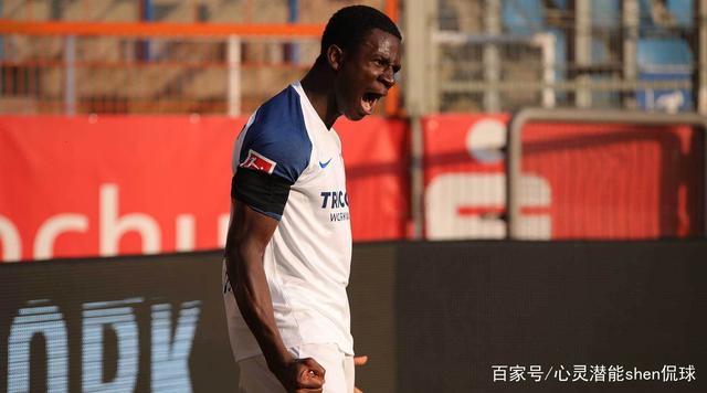 关于卡尔斯鲁厄主帅战术奏效，助球队取胜的信息