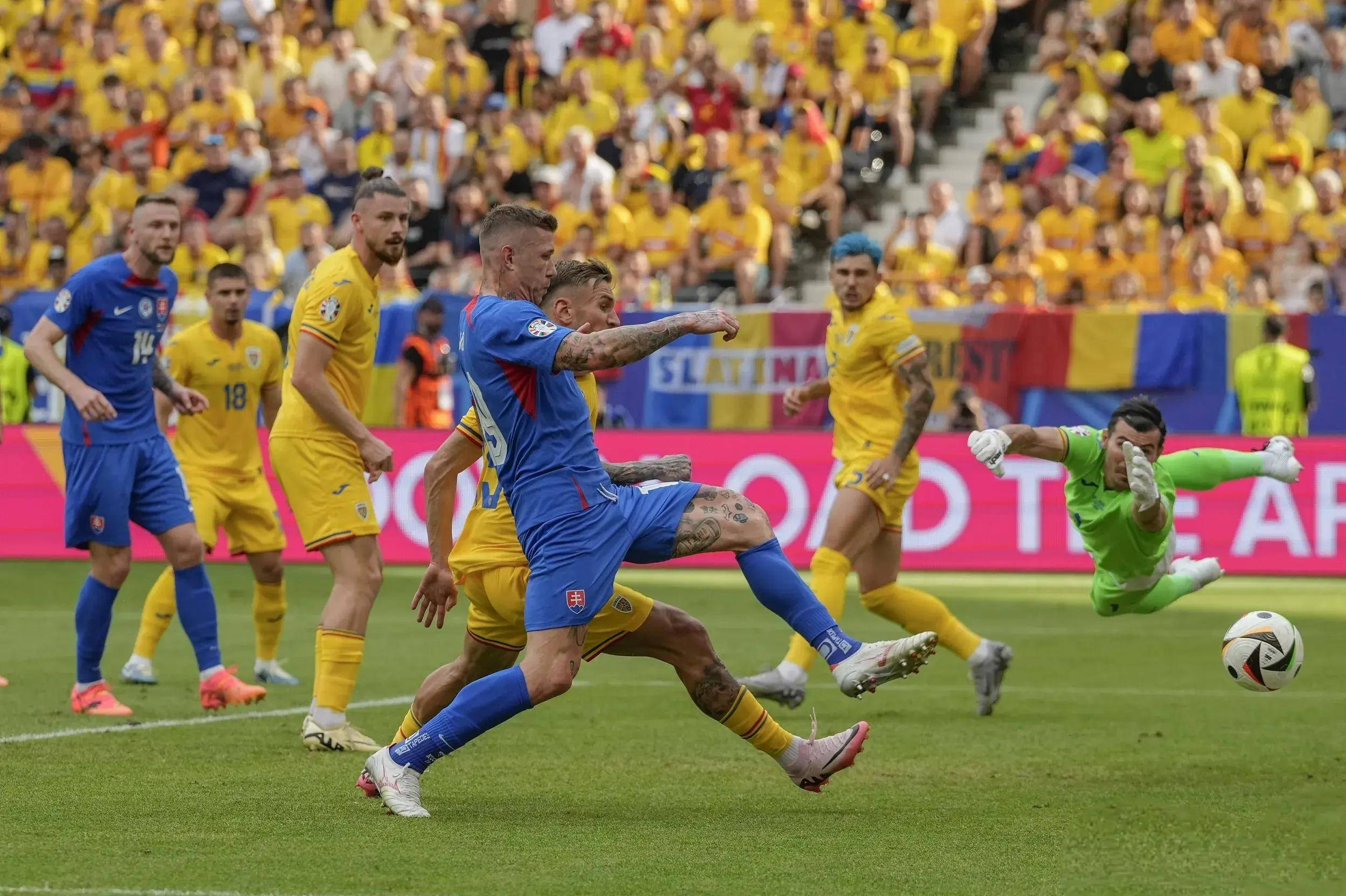 星空体育下载-比利时大胜晋级欧洲国家杯半决赛