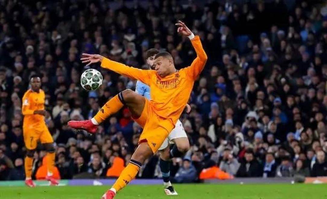 包含意外进球惊艳全场,球迷沸腾狂欢的词条 包含意外进球惊艳全场,球迷沸腾狂欢的词条